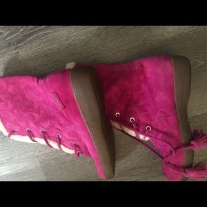Coach pink boots  size 71/2 b